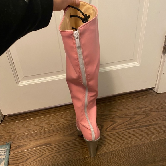 Draculaura Cosplay Boots - Picture 4 of 9
